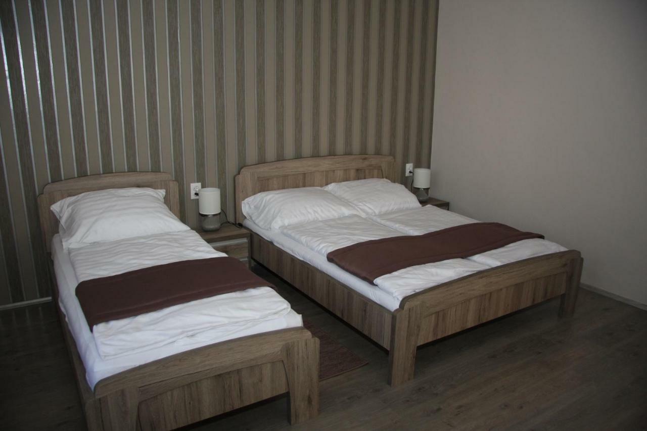 Villa Maria Apartman Miskolc Esterno foto