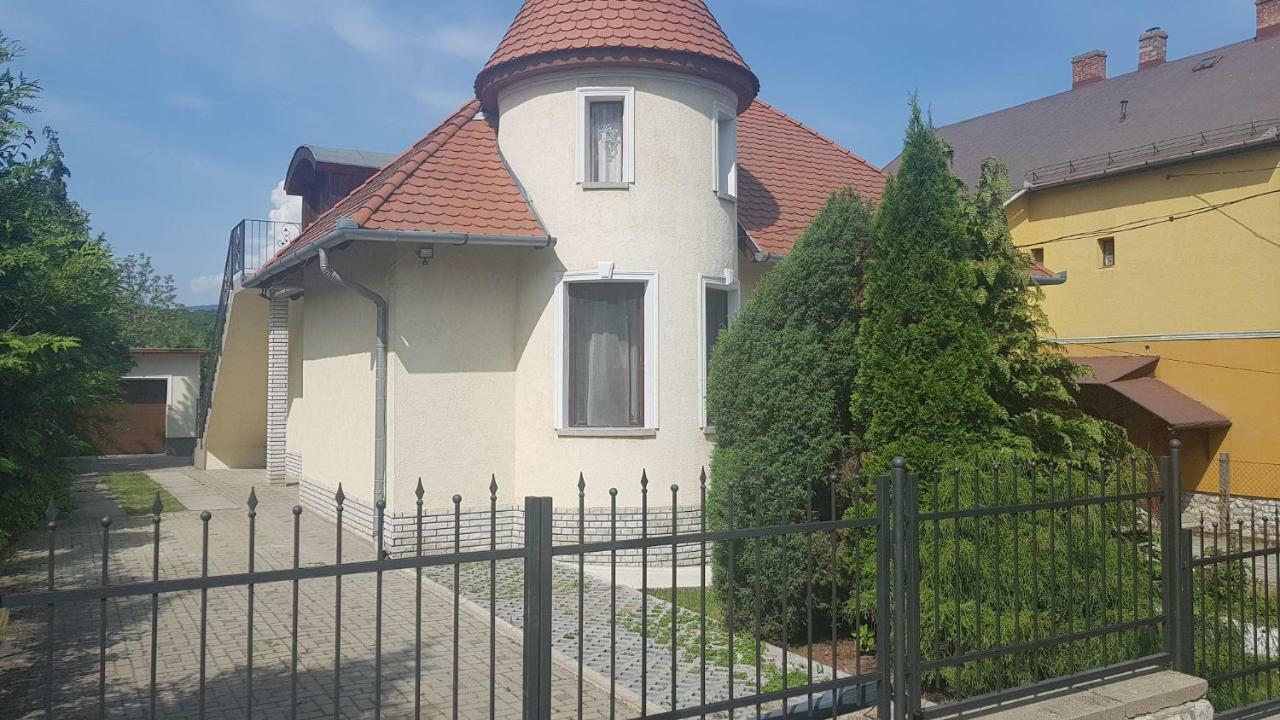 Villa Maria Apartman Miskolc Esterno foto